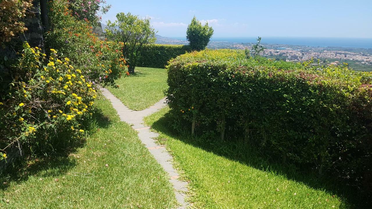 Open Land Holiday House Villa Fiumefreddo di Sicilia Exterior foto